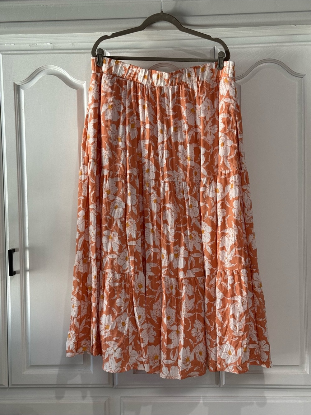 Torrid Pleated Floral A-Line Skirt in Coral/Orange and White